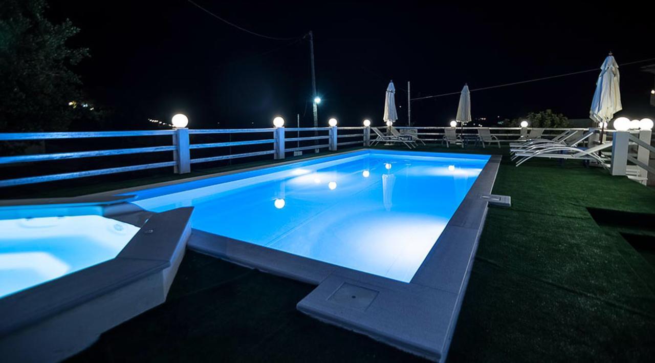 Paradiso Resort Agia Marina  Dış mekan fotoğraf