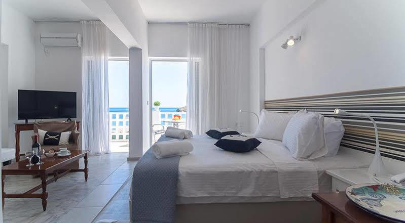 Paradiso Resort Agia Marina  Dış mekan fotoğraf